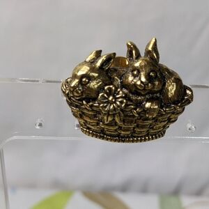 Avon Vintage Bunnies In A Basket Pin, Antique-Goldtone 🐣